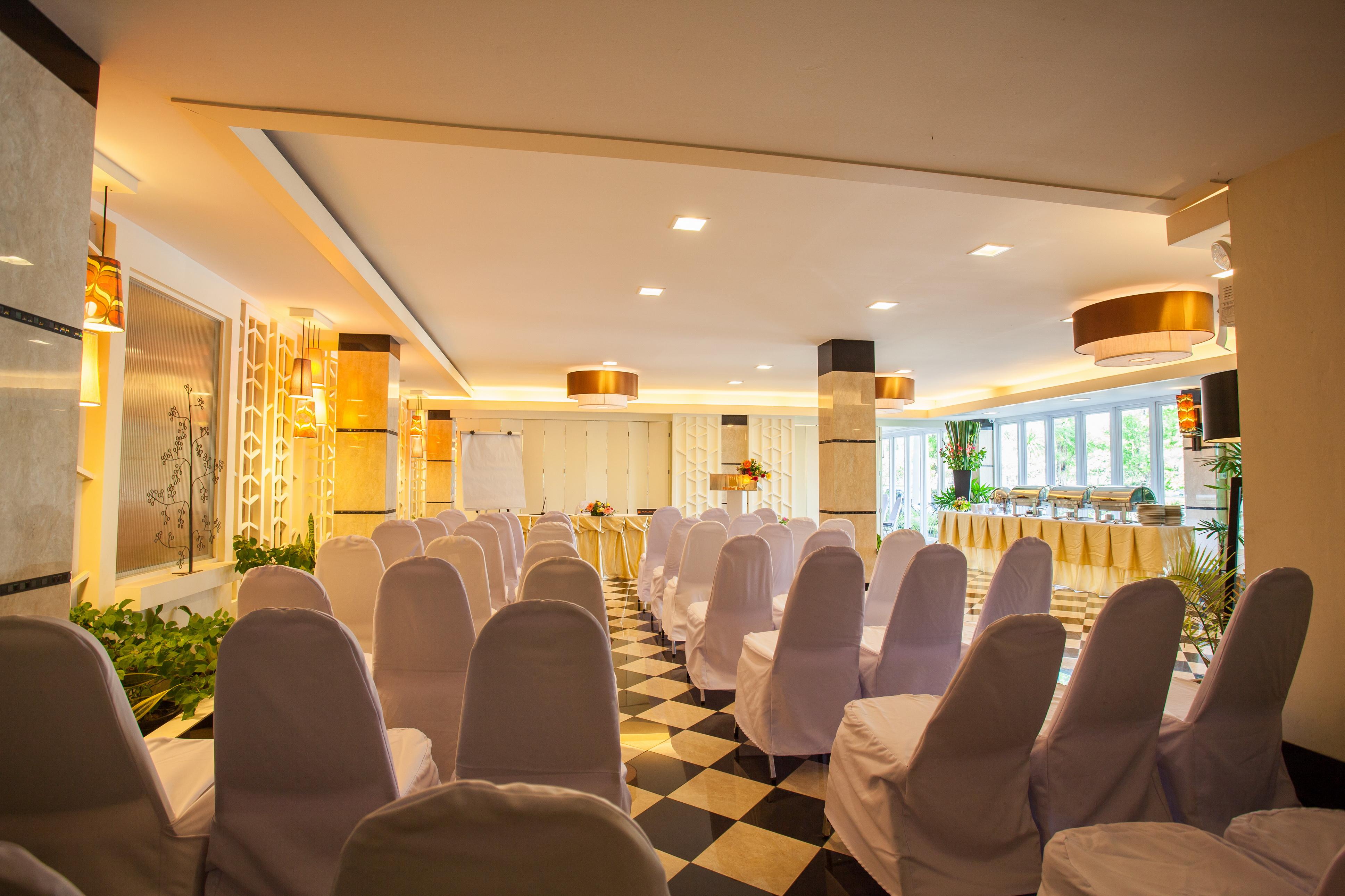Paradise Hotel Udonthani Bagian luar foto