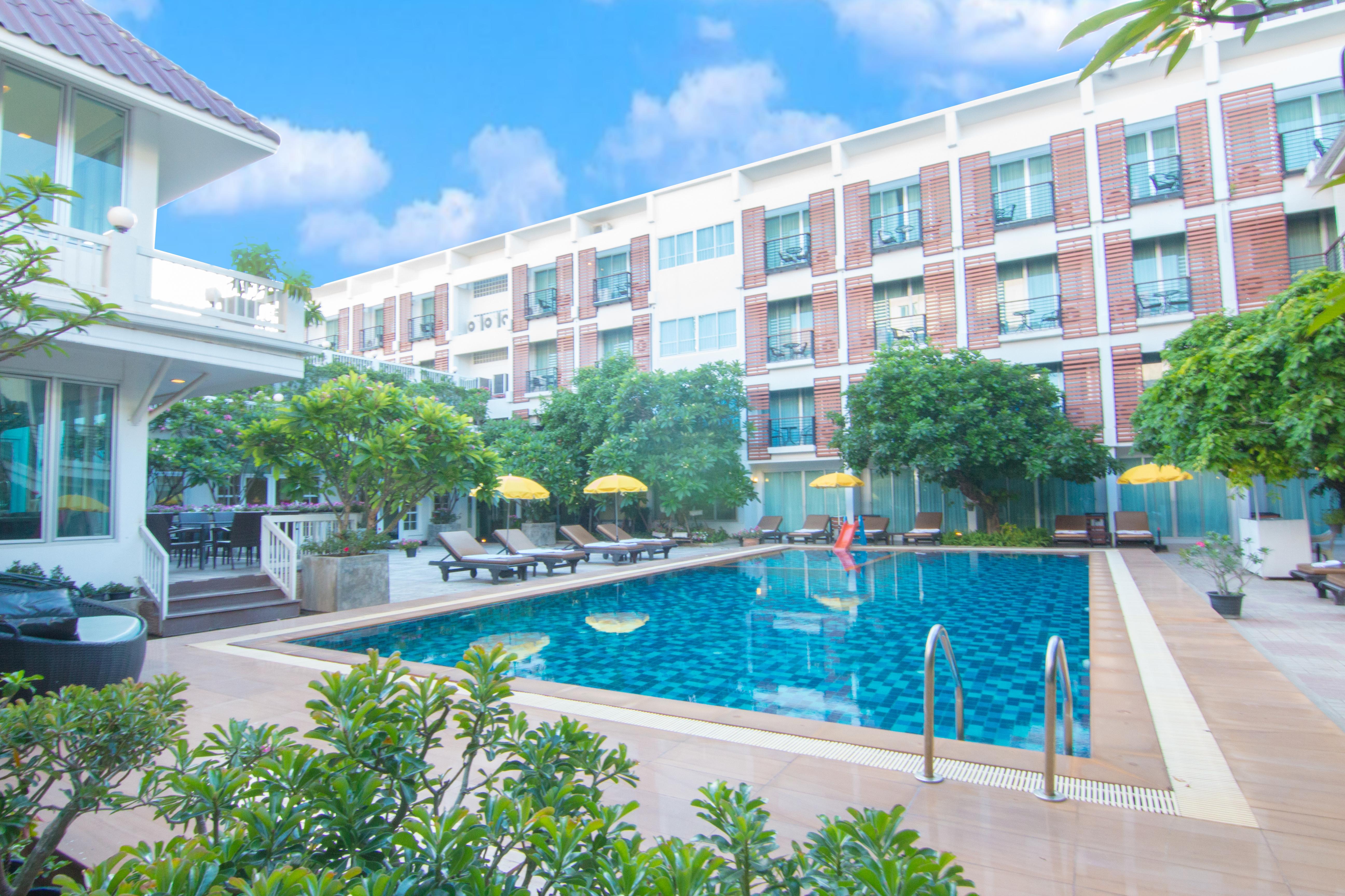 Paradise Hotel Udonthani Bagian luar foto