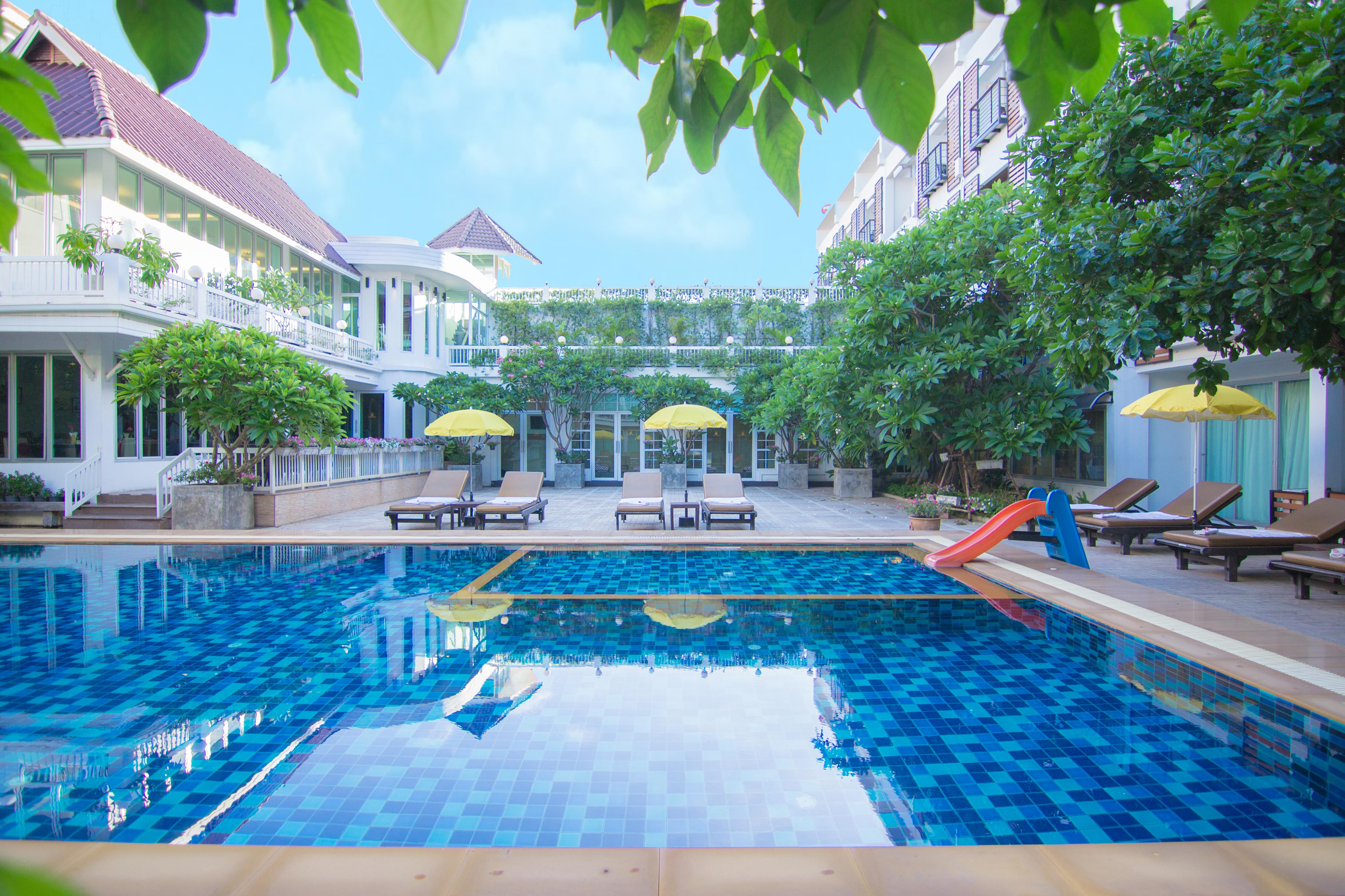 Paradise Hotel Udonthani Bagian luar foto