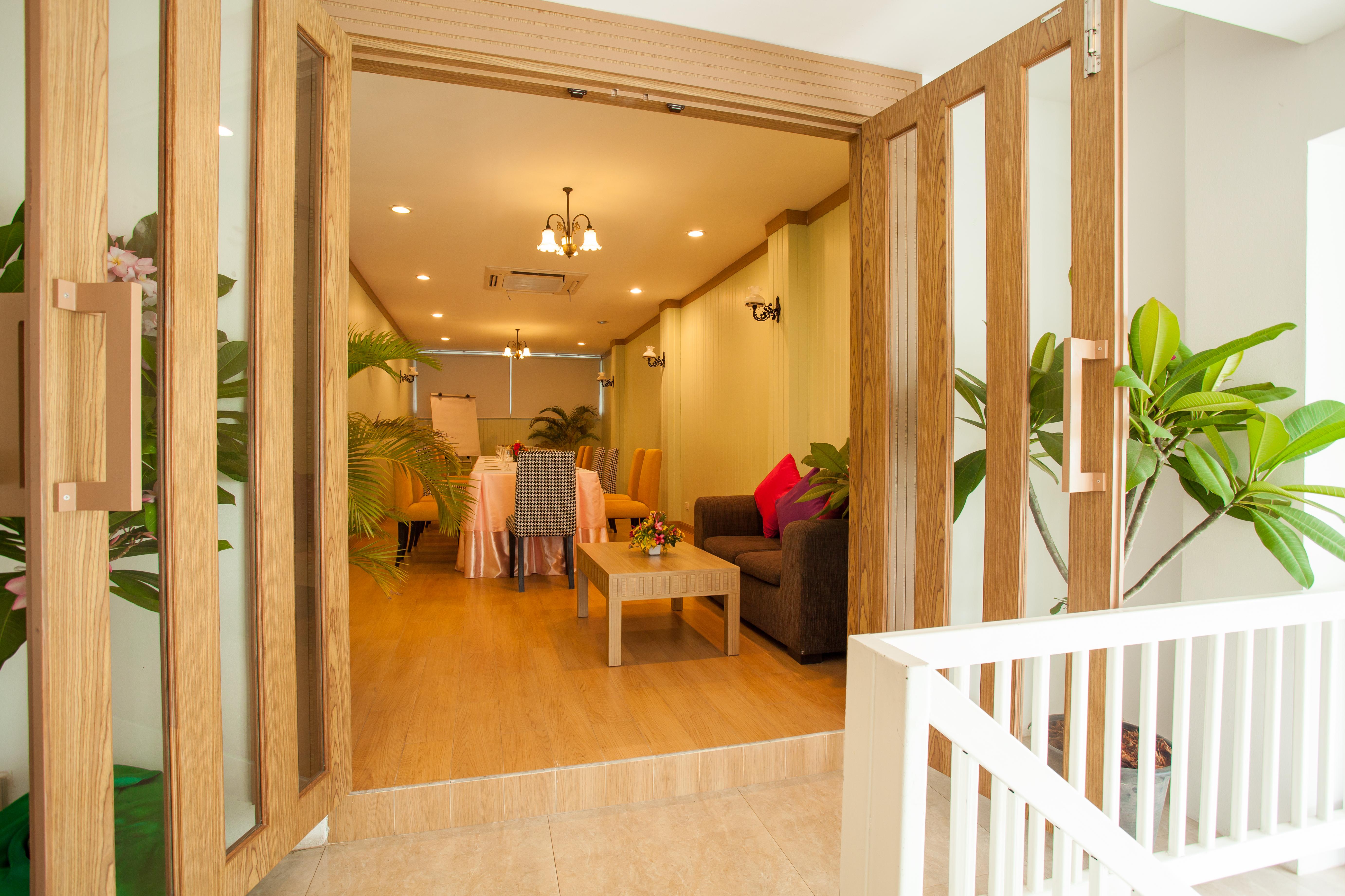 Paradise Hotel Udonthani Bagian luar foto