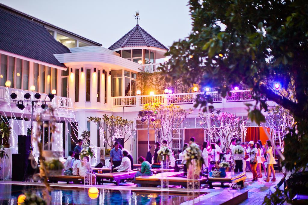 Paradise Hotel Udonthani Bagian luar foto
