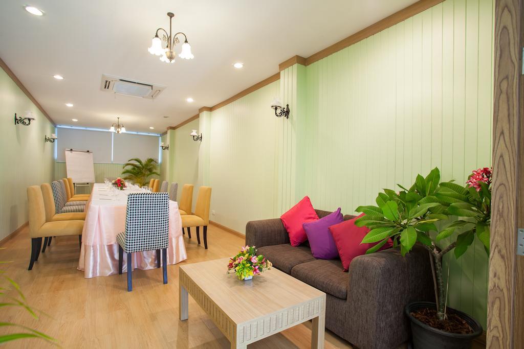 Paradise Hotel Udonthani Bagian luar foto